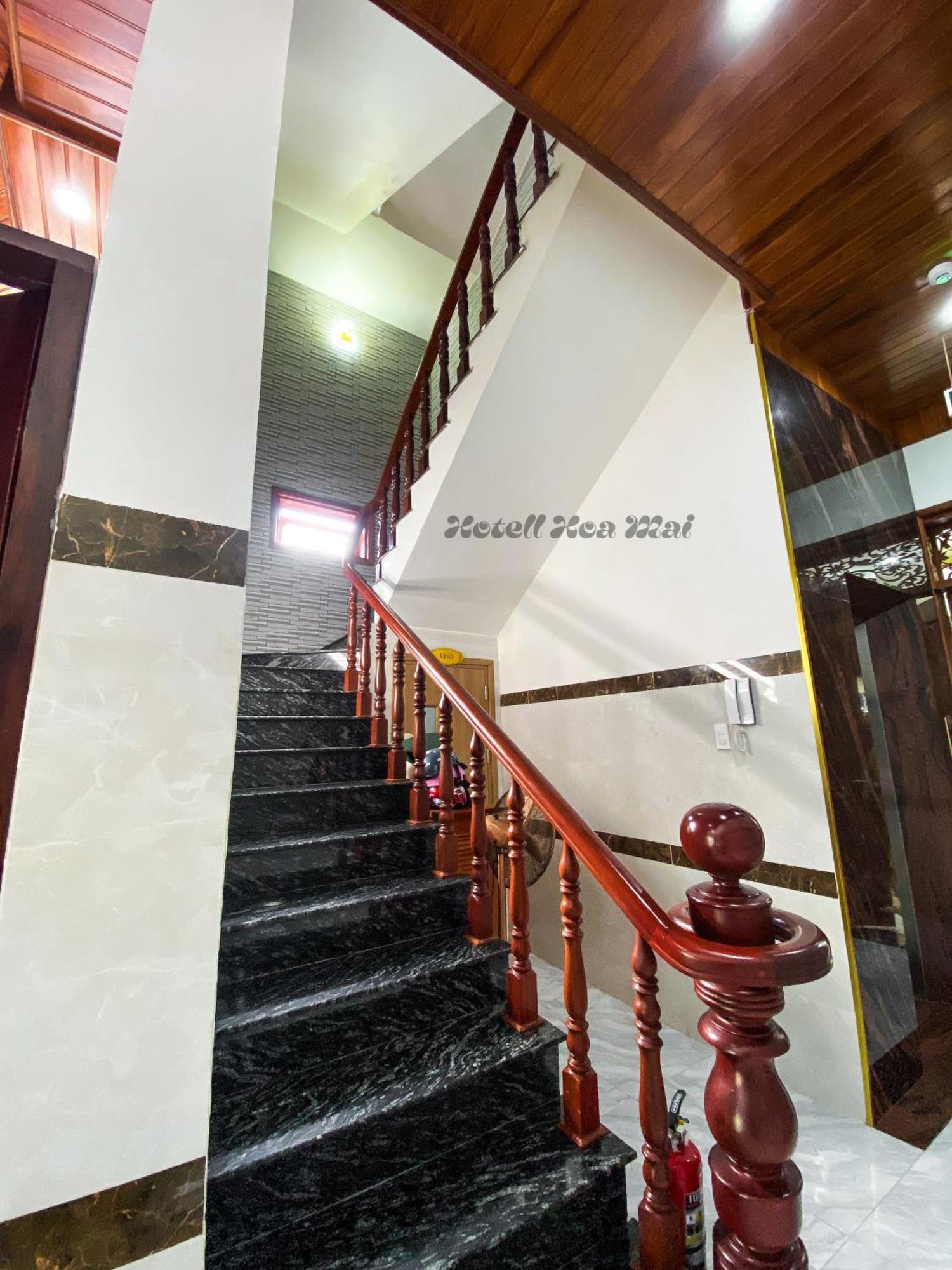 Hotel Hoa Mai CON DAO Zewnętrze zdjęcie